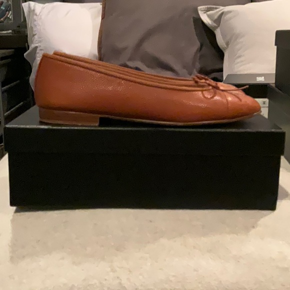Chanel Tan Caviar Leather Ballet Flats - Picture 4 of 9